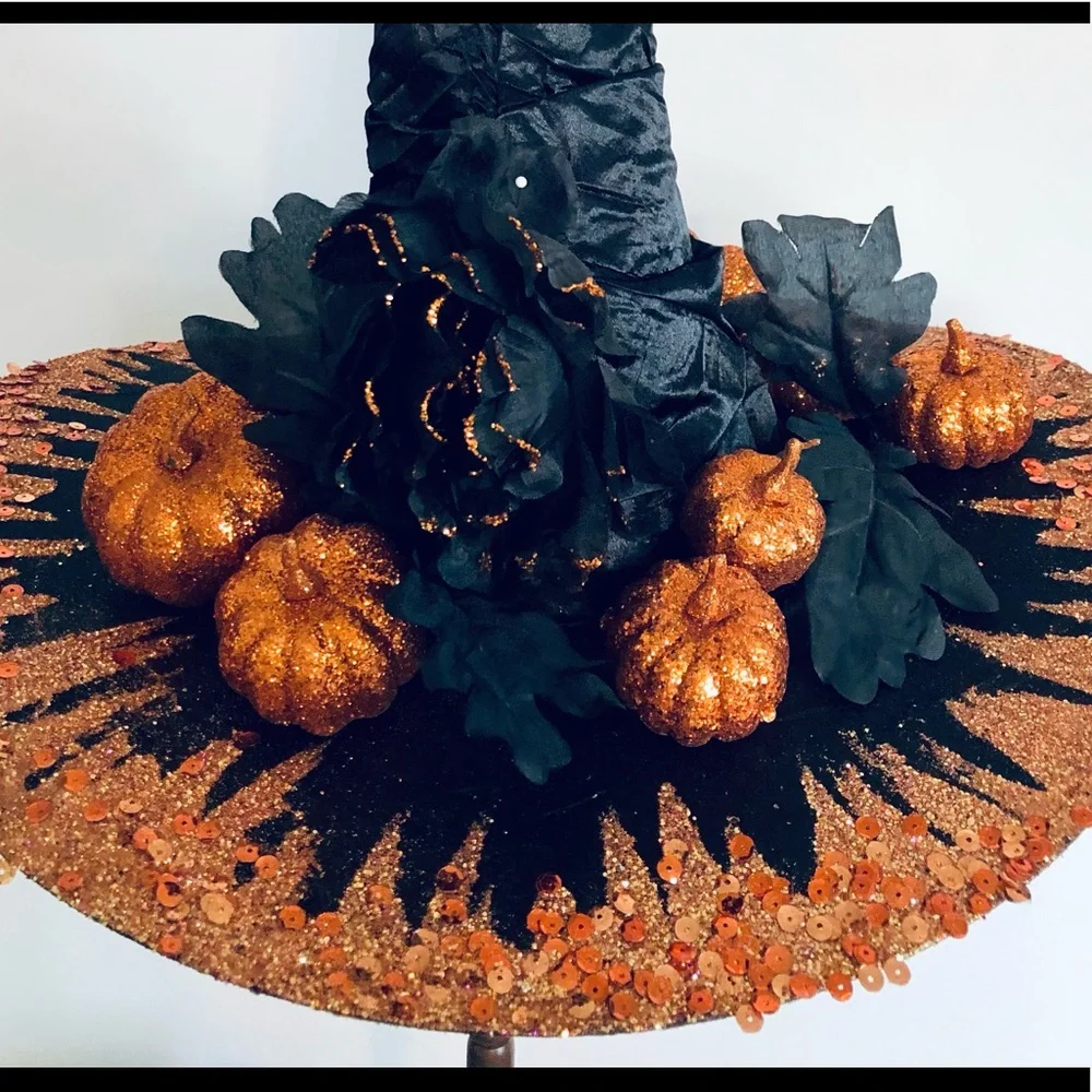 witch hat Black leaf crown glimmering orange tone brim top/under 18